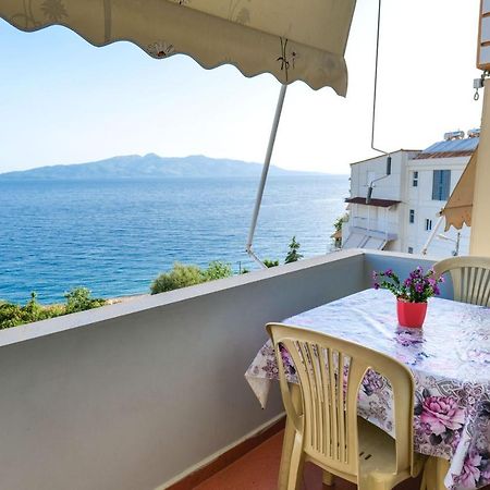 Rei Apartments Sarandë エクステリア 写真