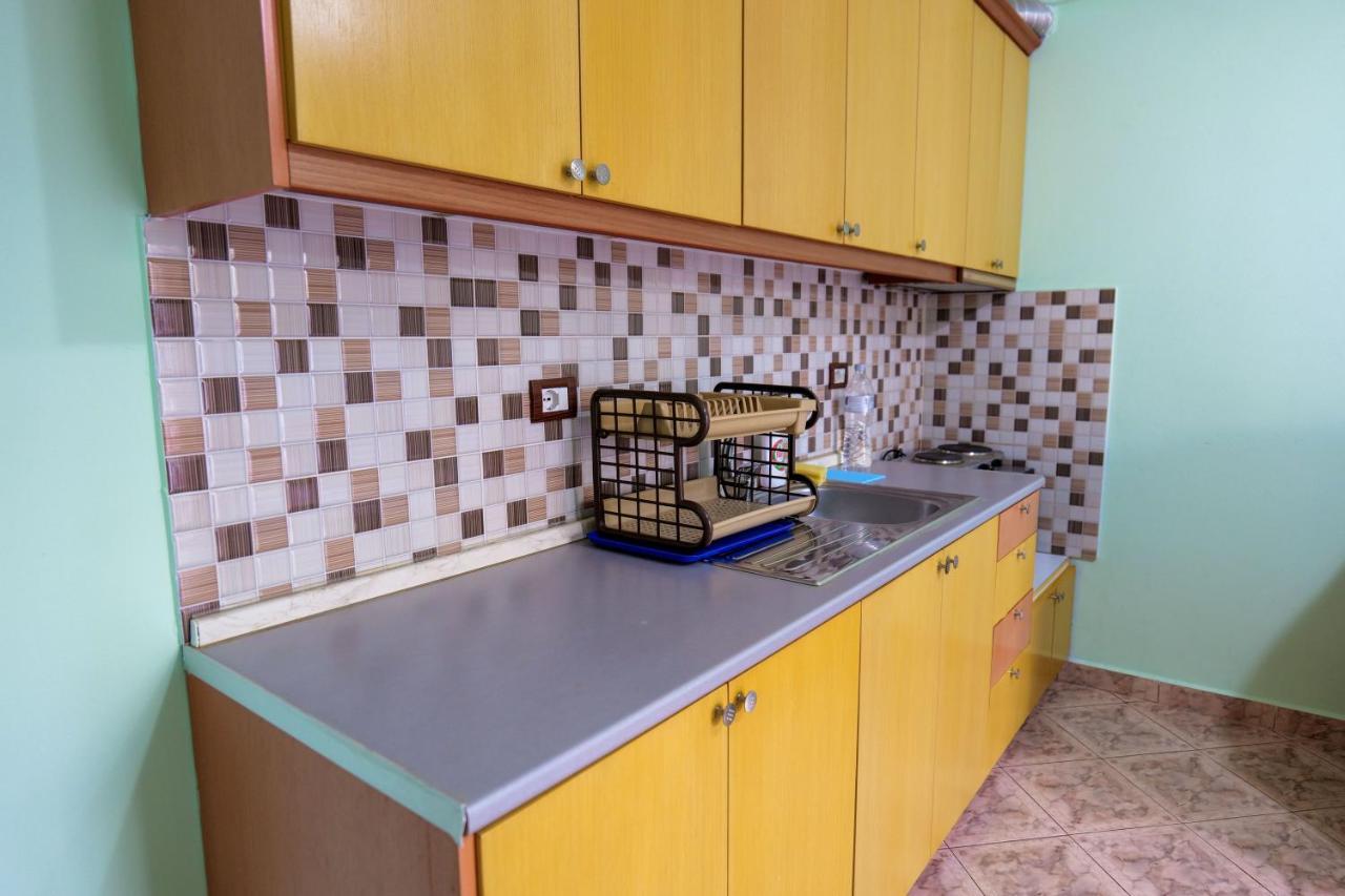 Rei Apartments Sarandë エクステリア 写真