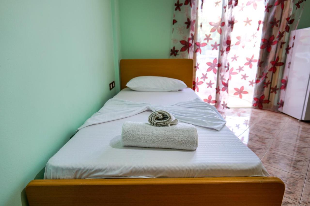 Rei Apartments Sarandë エクステリア 写真