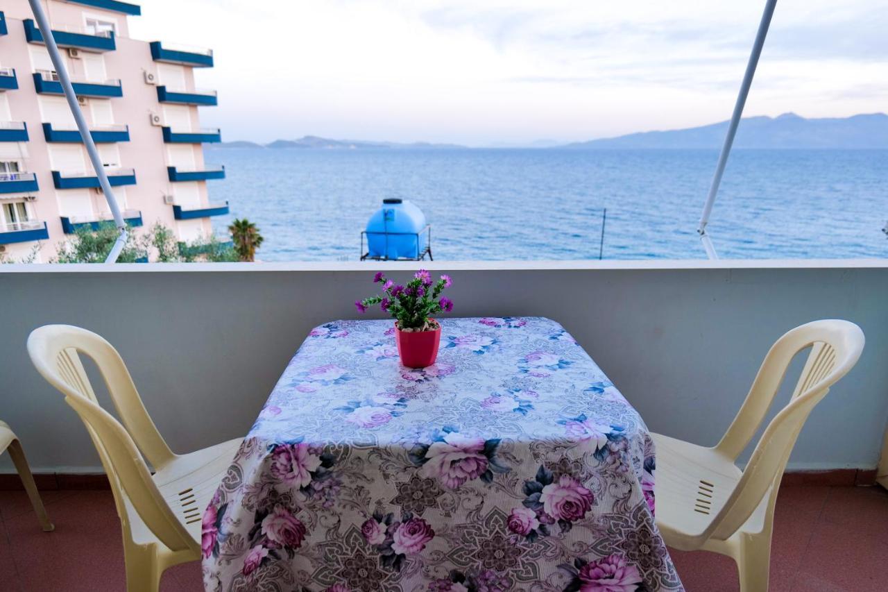 Rei Apartments Sarandë エクステリア 写真