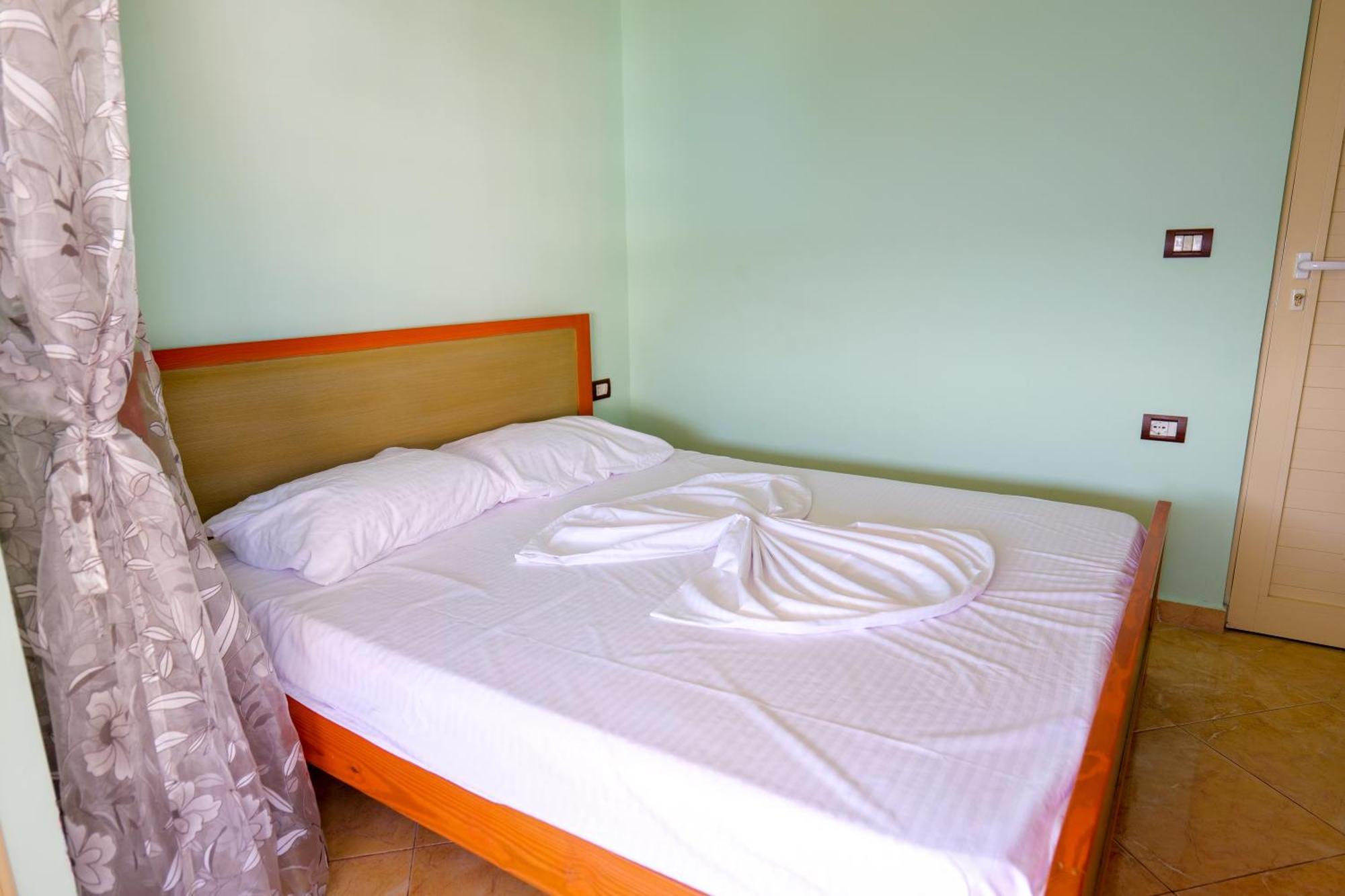Rei Apartments Sarandë 部屋 写真