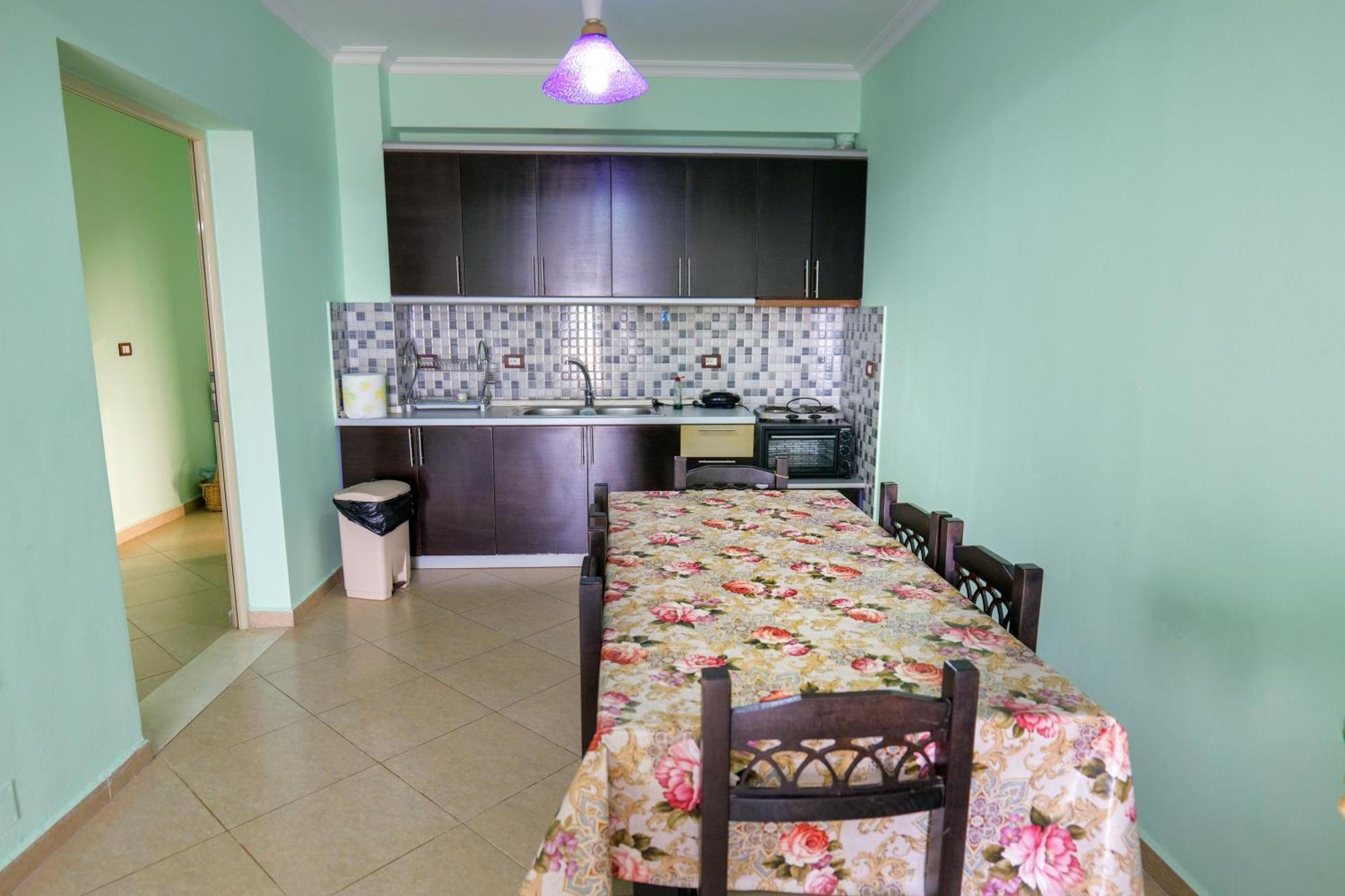 Rei Apartments Sarandë 部屋 写真