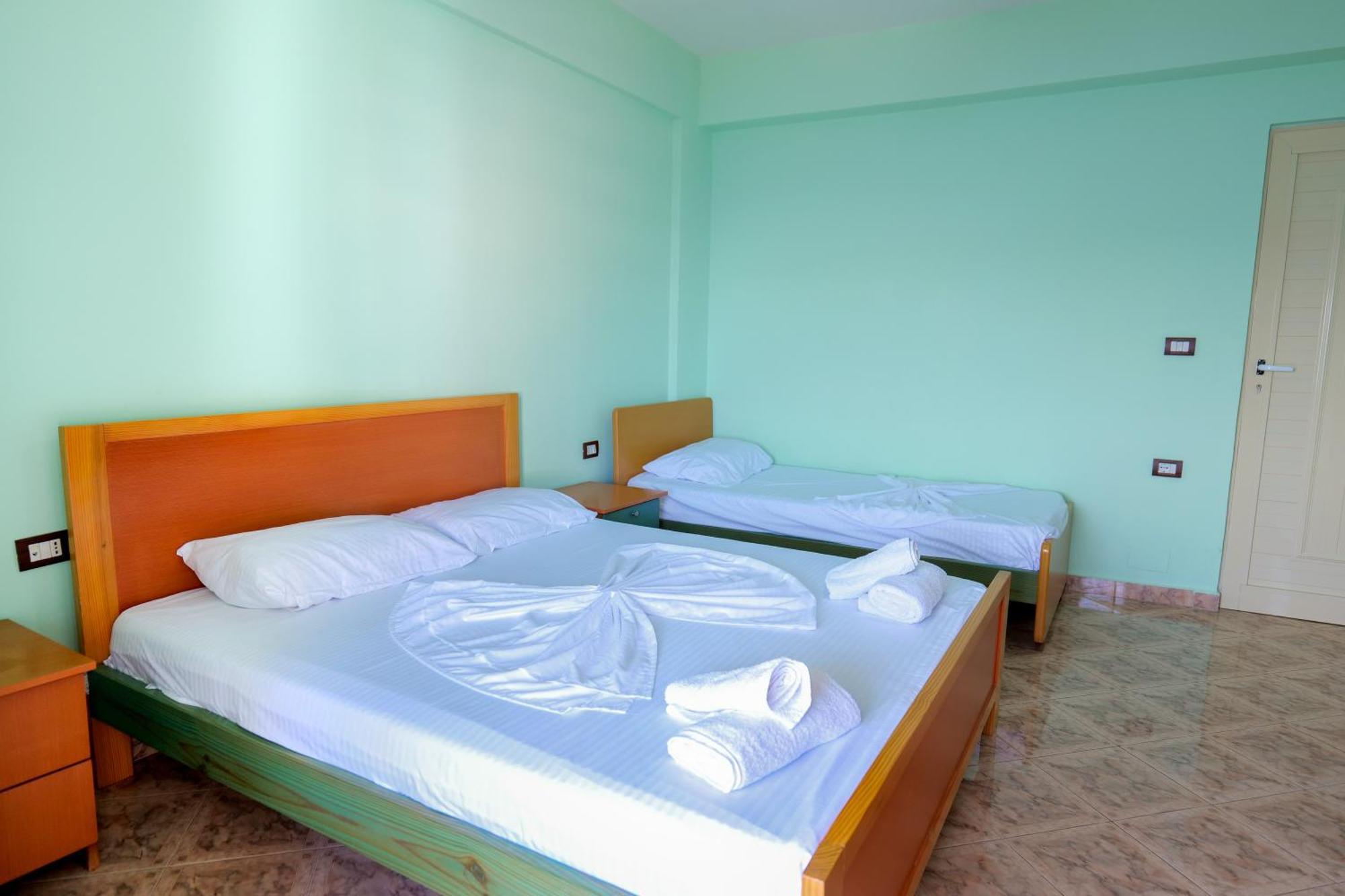 Rei Apartments Sarandë 部屋 写真
